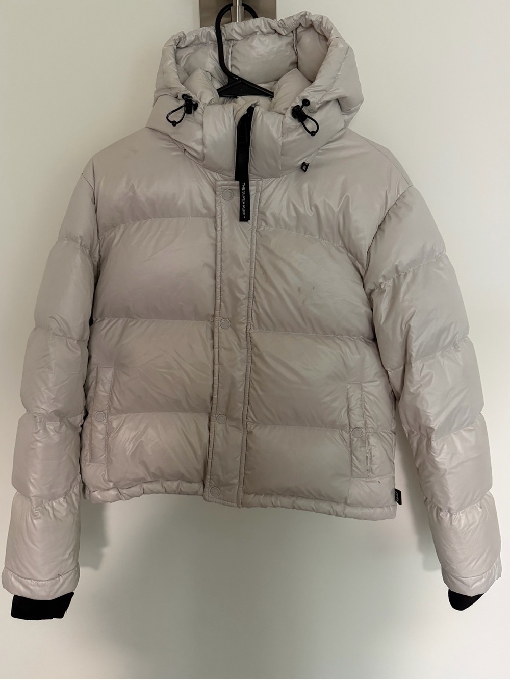 Aritzia The Super Puff Shorty, Platinum Grey